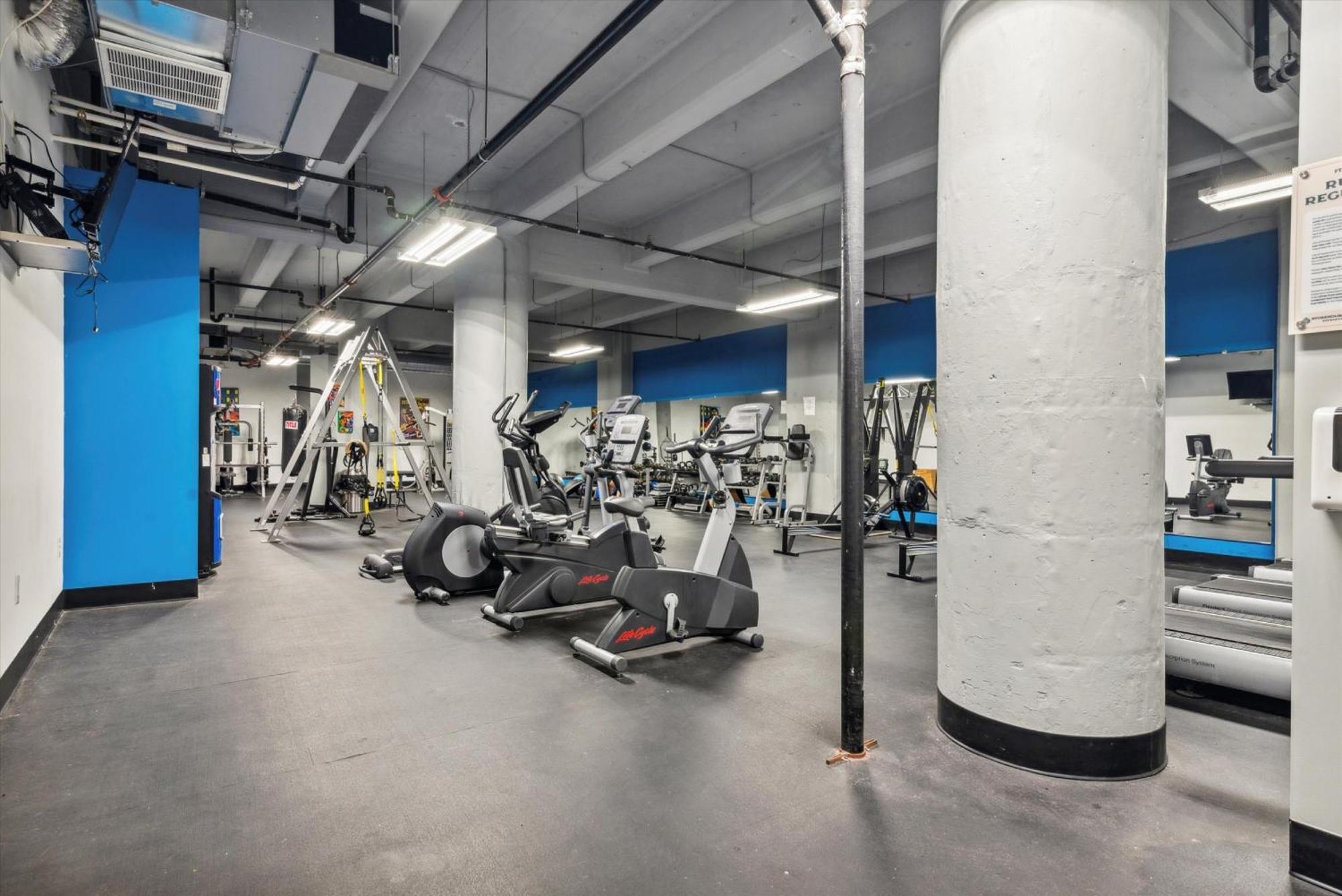 Large Studios, 1Br, Free Parking, Gym, Game Room