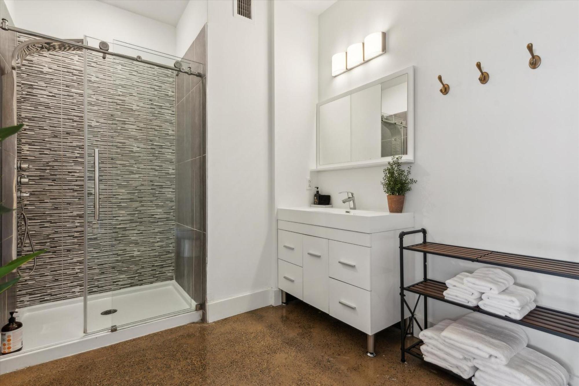Apartment Large Studios, 1Br, Free Parking, Gym, Game Room Philadelphia