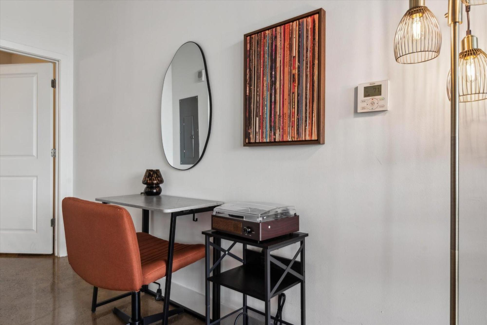 Apartment Large Studios, 1Br, Free Parking, Gym, Game Room