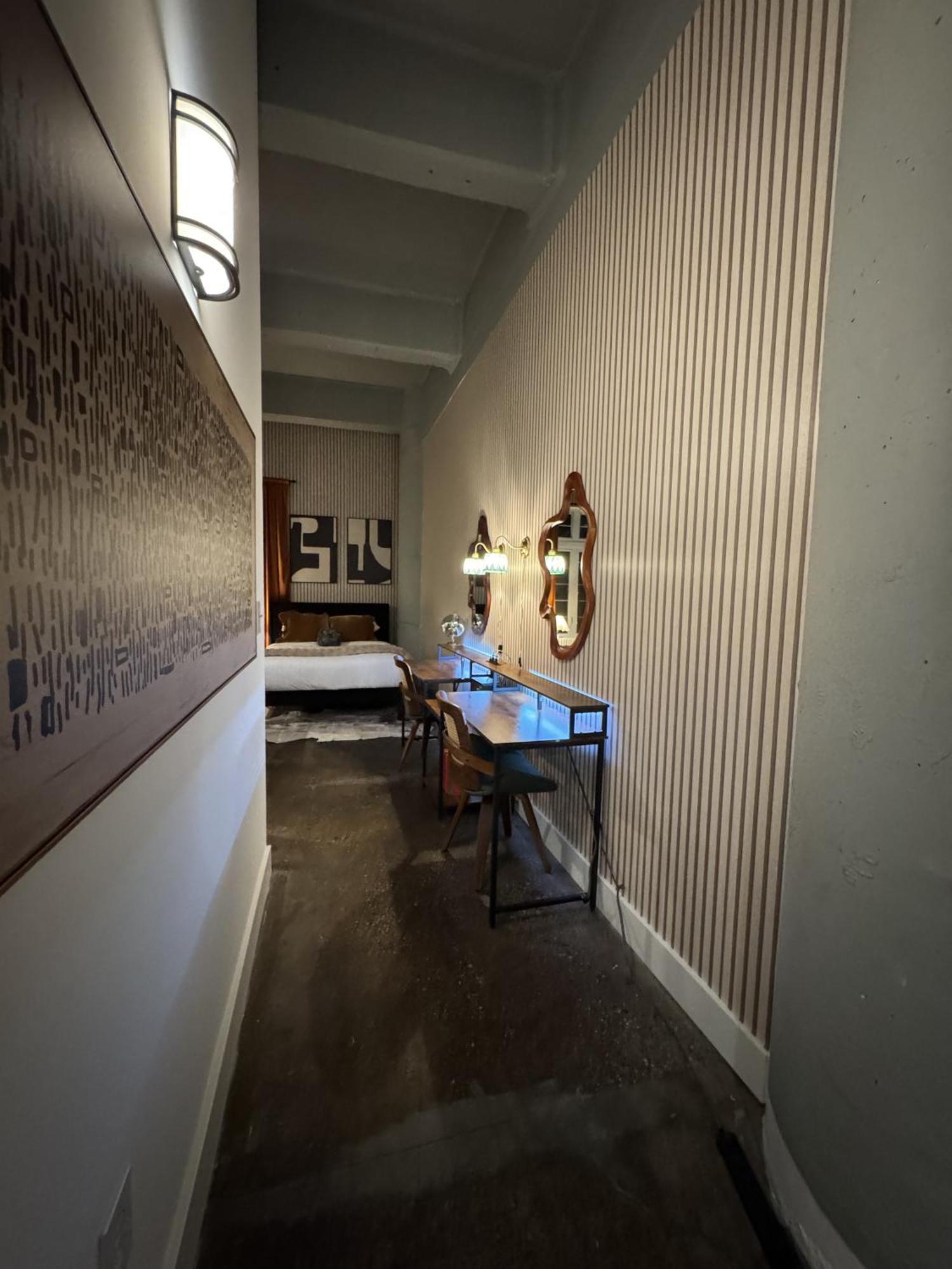 Apartment Large Studios, 1Br, Free Parking, Gym, Game Room *